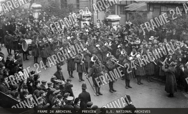 Ceremonies - England - The victory parade in London after the signing of the armistice, led by a Jazz band from an American camp, vintage black and white photograph