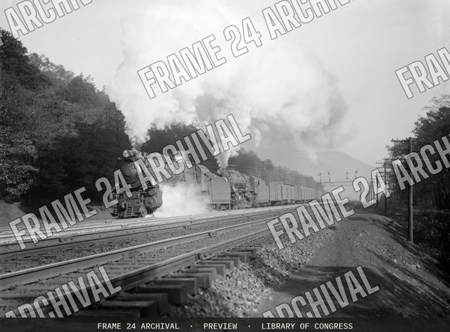 Pennsylvania Railroad : Locomotive PRR 3881, vintage black and white photograph